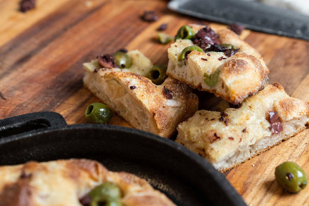 Challenger Breadware Recipe KIS Roman Style Pizza Featured x